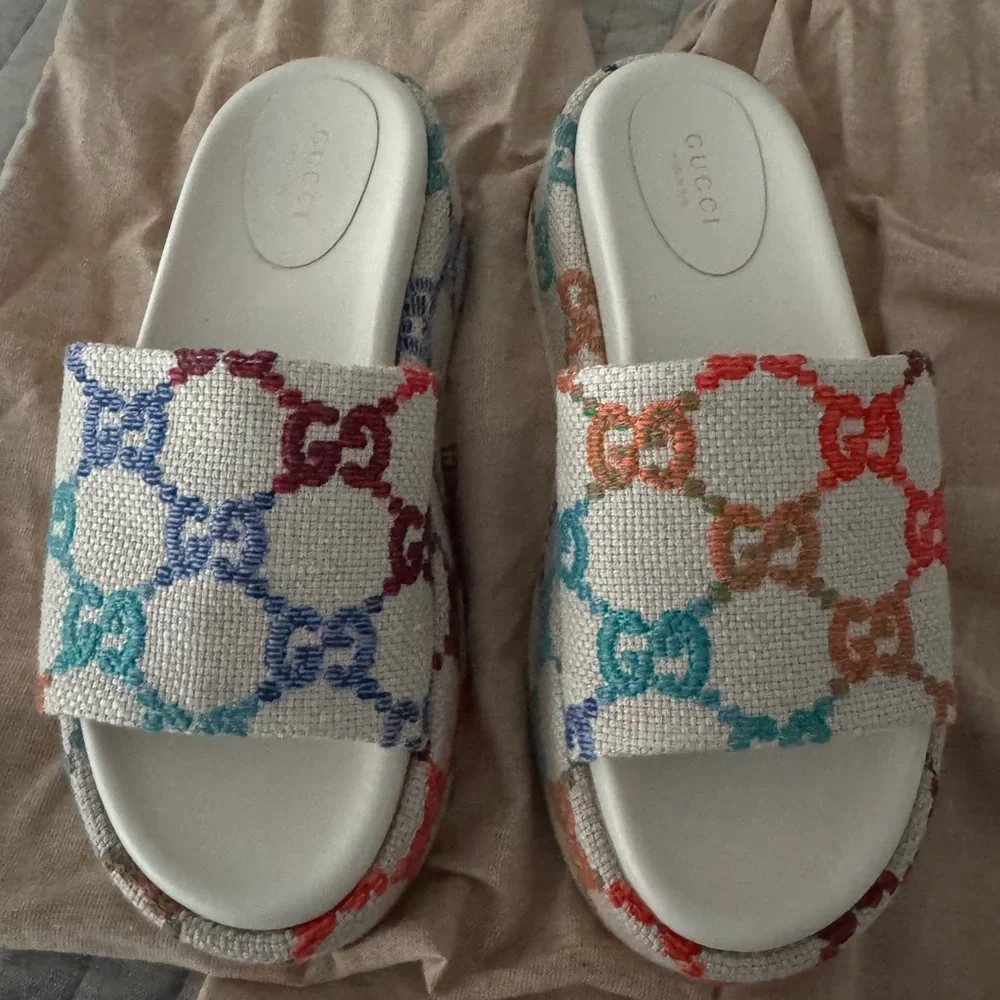 Gucci multicolor GG slide size 7.5.